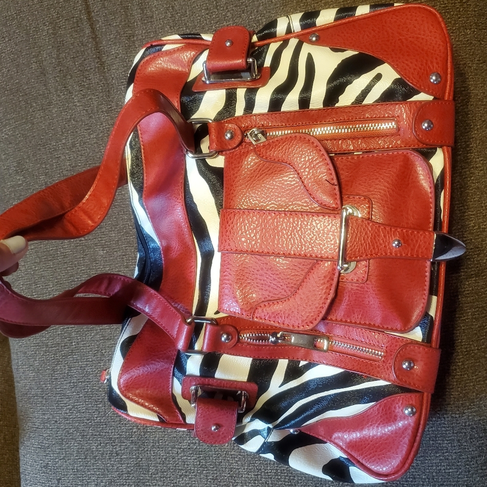 Red Zebra Purse - Picture 3 of 5